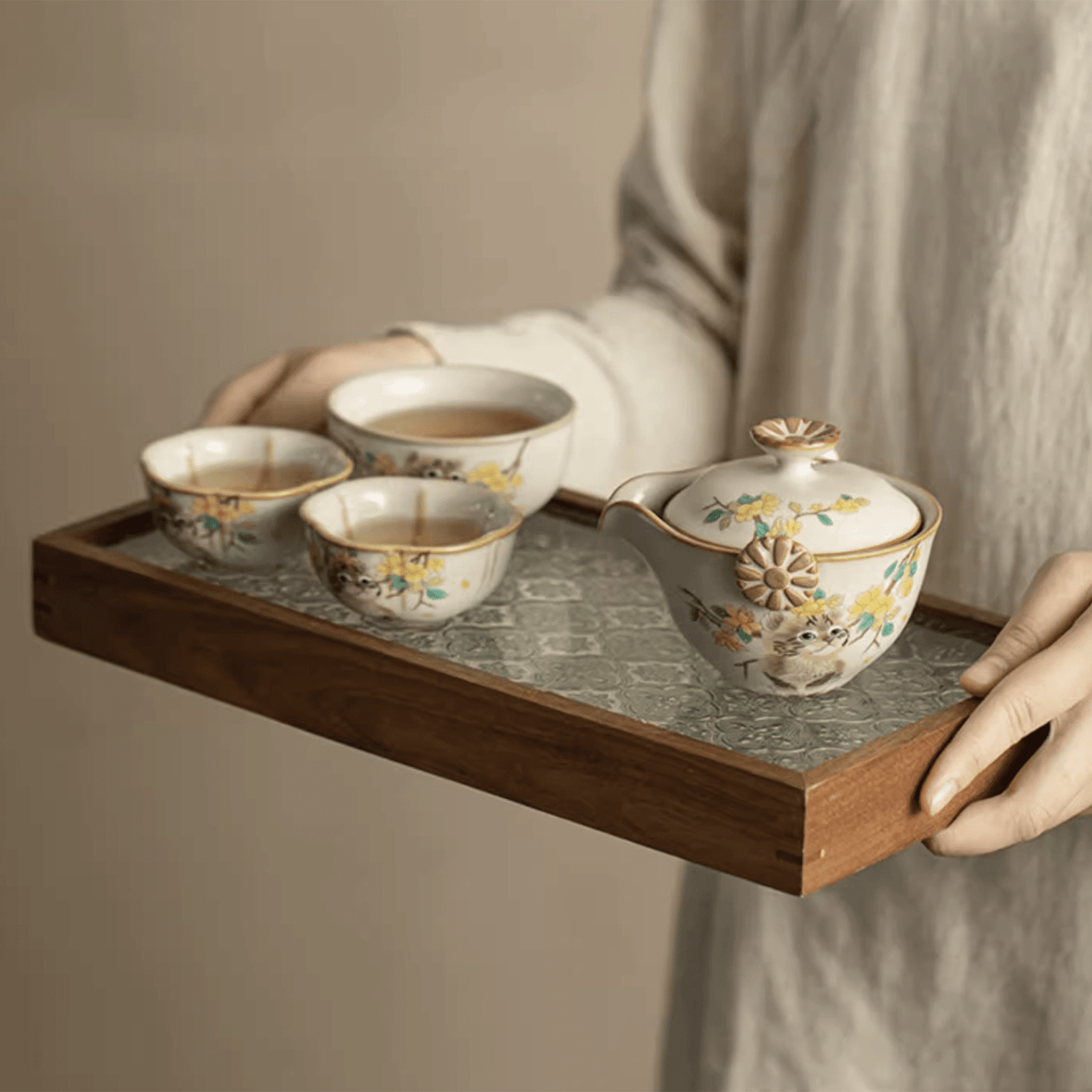 Traveling Cat - Orient Cup