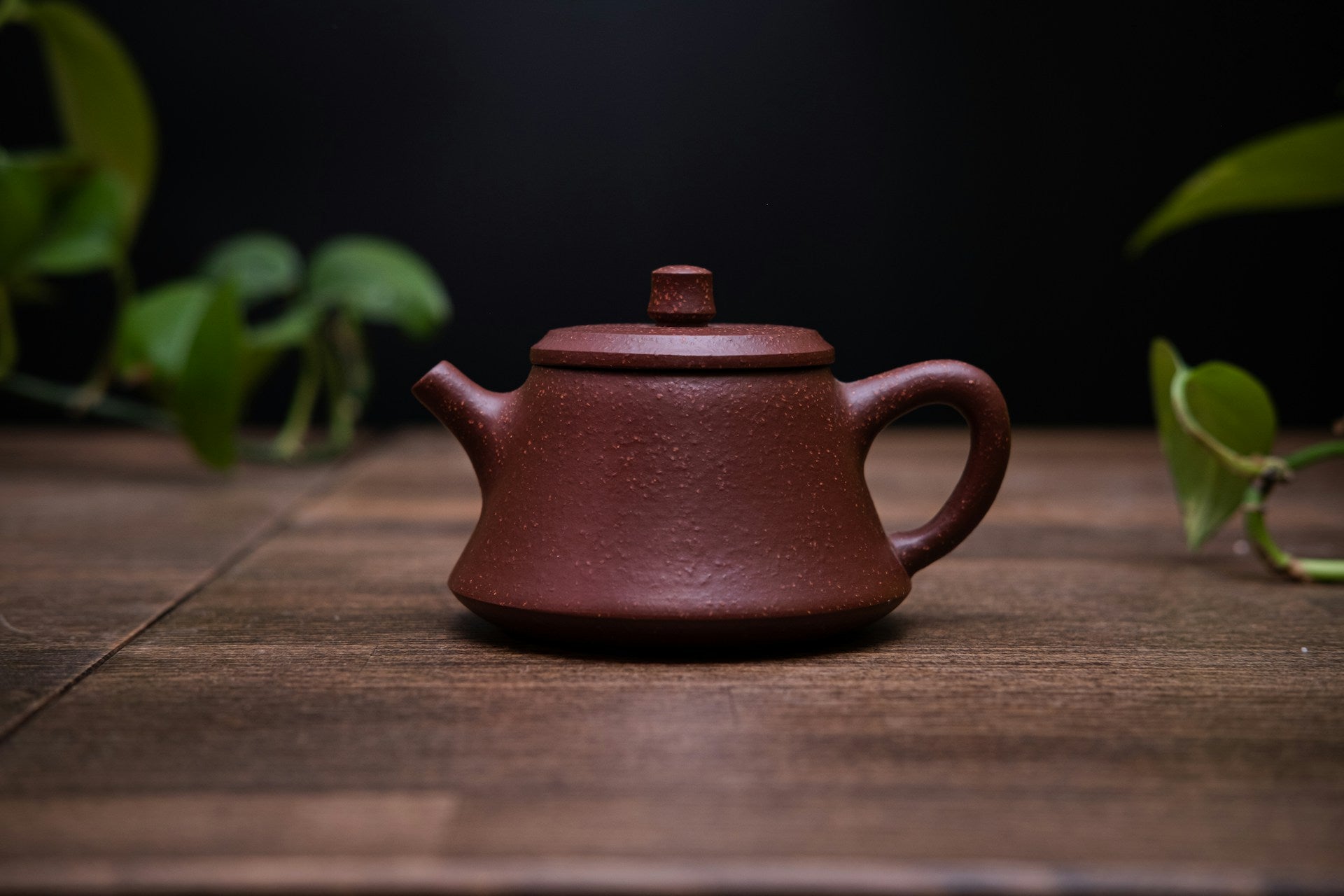 Tea Stains: Effects on Teeth and Clothes