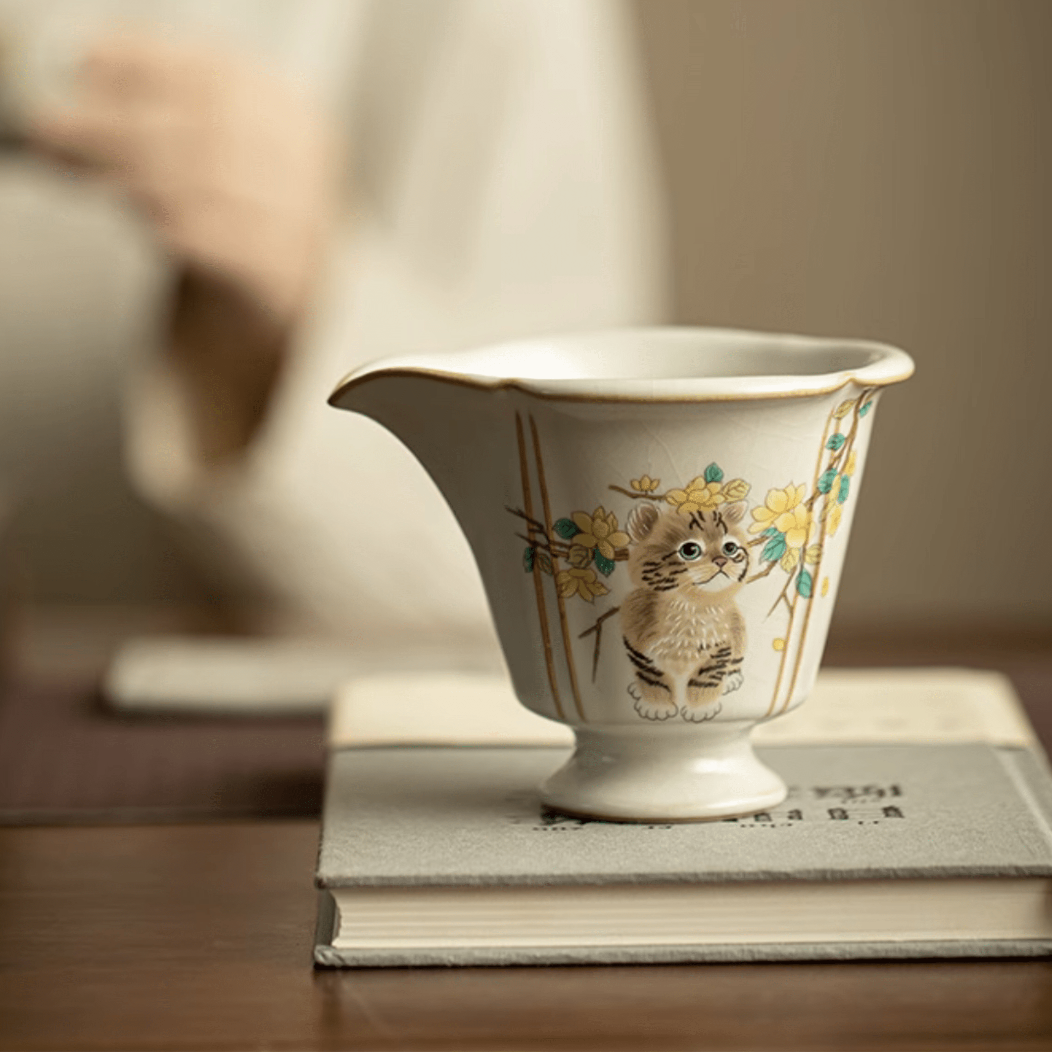 Cat Tea pitcher - Orient Cup