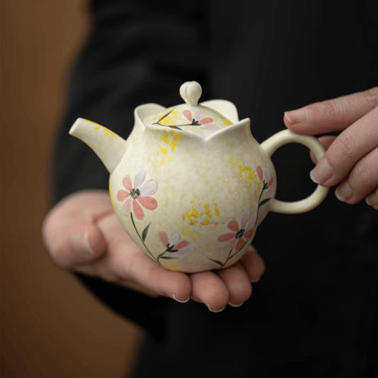Daisy Tea Pot - Orient Cup