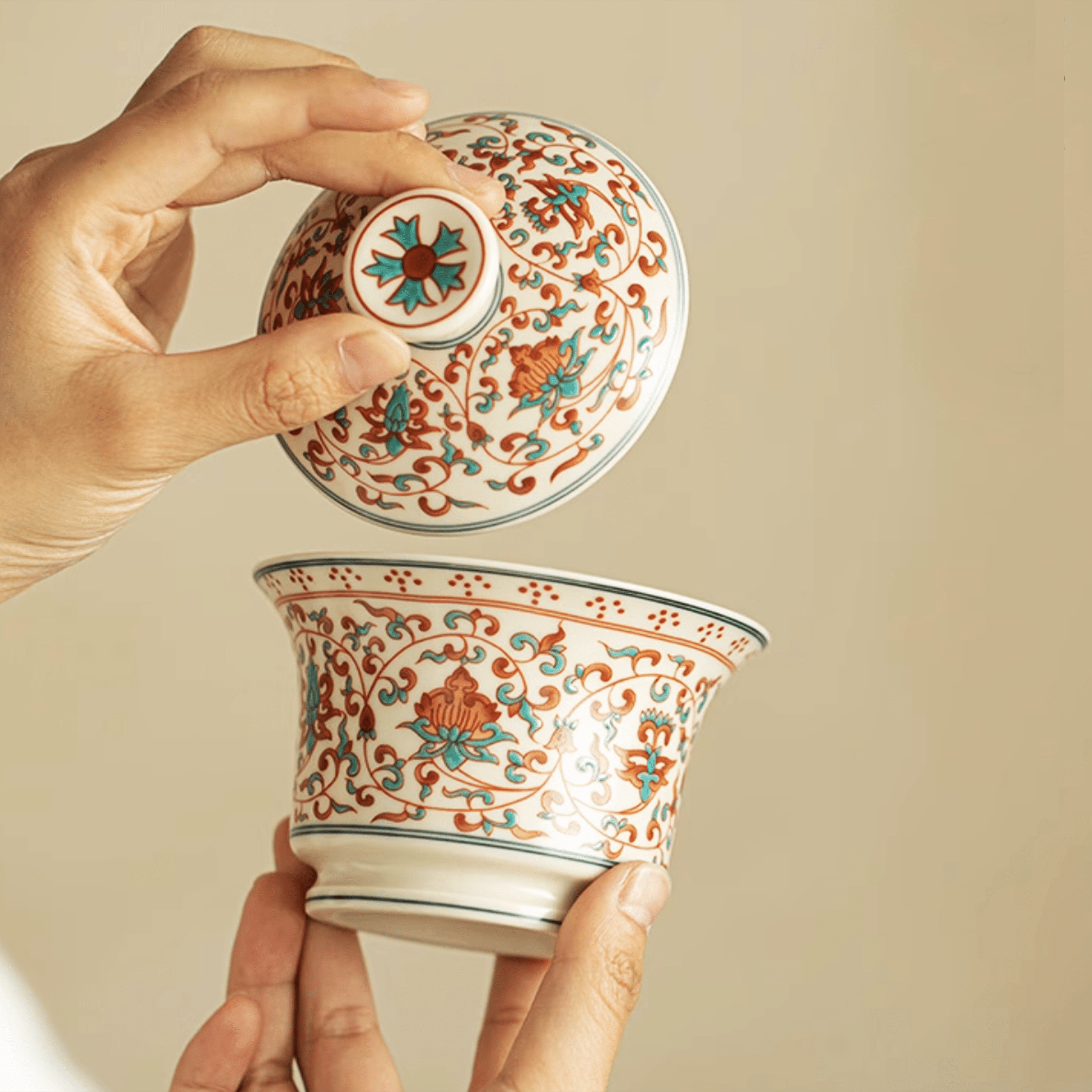 Red - Green Flowers - Orient Cup